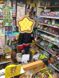 o1080144014933953659 225x300 - ４月２９日　toiro新吉田　　駄菓子屋さん