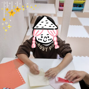 o1080108015044523029 300x300 - 12月8日(水) toiro秦野 ☆壁面制作☆