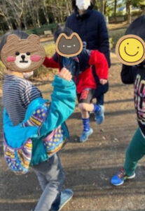 o0750108815076861238 207x300 - 2022年2月16日(水)☆toiro百合ヶ丘☆公園遊び