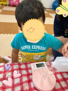 o1080144015151920823 225x300 - 7月25日(月)◇トイロ青葉台◇スライム作り