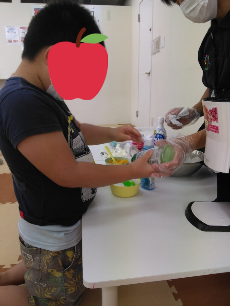 o0810108015155646447 768x1024 - 8月2日 ☆toiro天王町☆【レインボーかき氷】