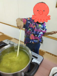 o0466062115170109609 225x300 - 8月28日（日）　toiro愛川☆ラーメン作り☆