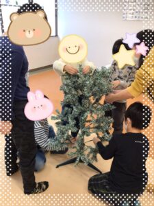 b07446ed3940bcd07d8838cd37464e1d 1 225x300 - toiro都筑ふれあいの丘★クリスマスツリー飾り付け★￼