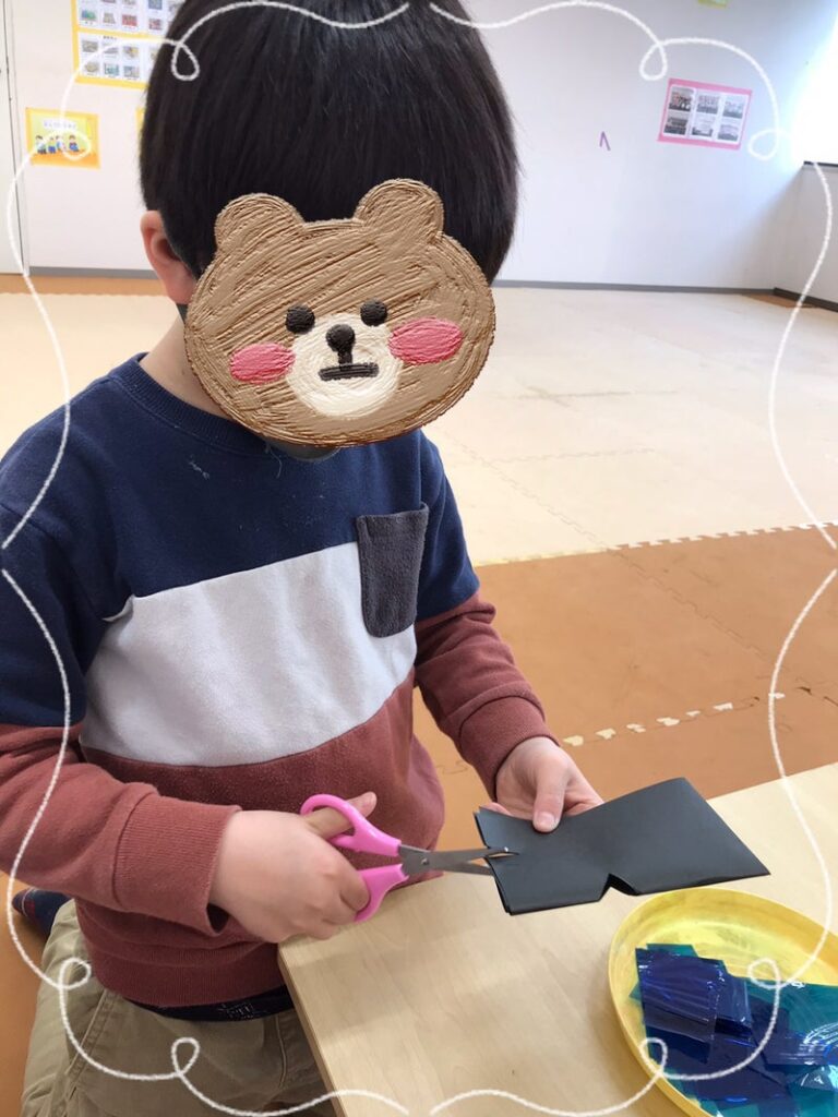b07446ed3940bcd07d8838cd37464e1d 1 768x1024 - toiro都筑ふれあいの丘★ステンドグラス作り★