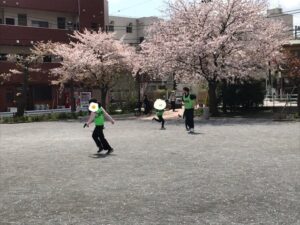 negi 300x225 - 4月1日　公園でのお花見　☆toiro根岸☆