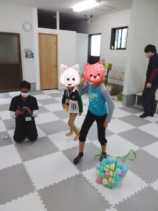 yu 225x300 - ☆４月１０日☆ボール遊びをしよう！