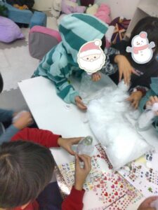 t 83 225x300 - 12月13日（水）　toiro本牧　ペットボトル雪だるまを作ろう￼