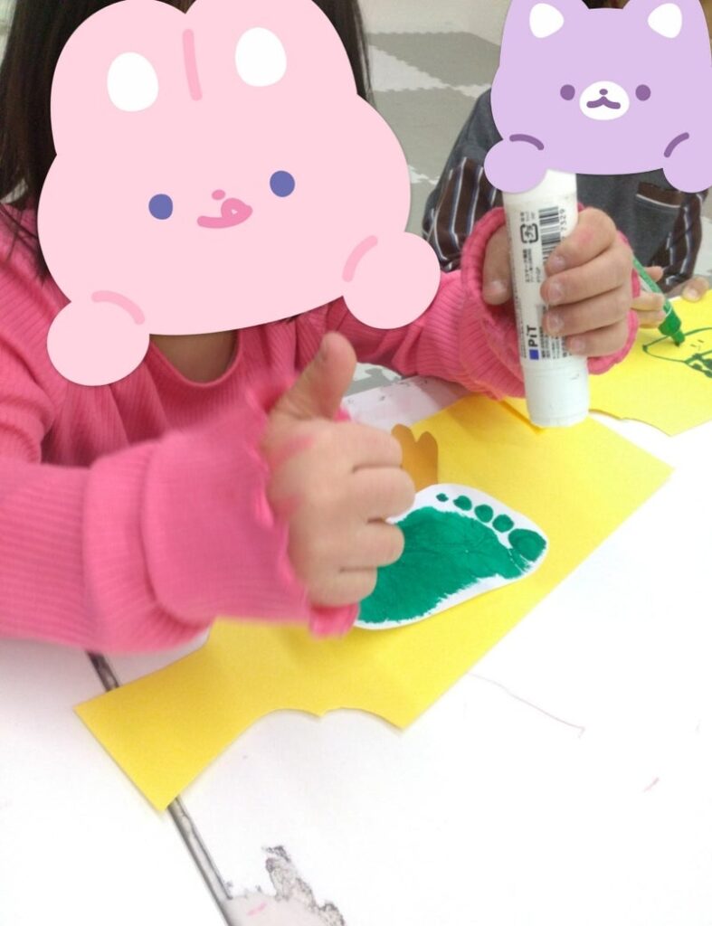 t 85 787x1024 - 1月6日（土）　辰の羽子板作り
