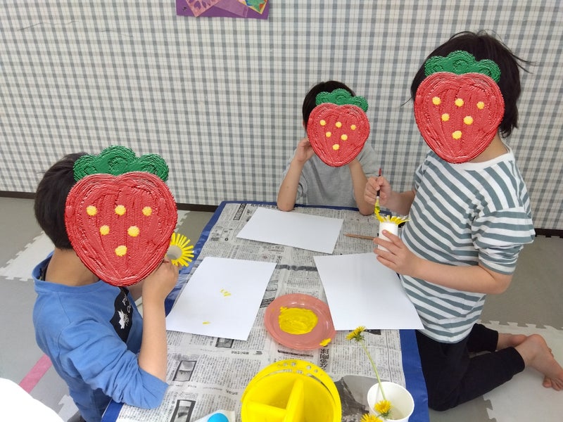 t 70 - 4月2日(火)toiro向ヶ丘遊園 ～たんぽぽ壁面製作～