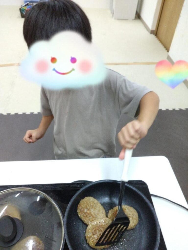 9月7日*toiro小田栄 第2教室 ハンバーガー作り t 42 768x1024 - 9月7日*toiro小田栄 第2教室 ハンバーガー作り