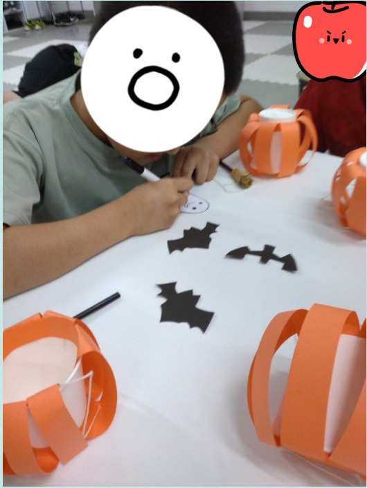 toiro二宮 10月15日(火)ハロウィーンモビールを作ろう! 700de10fc06b9311b517898d989d6720 - toiro二宮 10月15日(火)ハロウィーンモビールを作ろう!