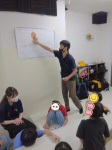 t 49 225x300 - 10月８日（火）☆toiro根岸☆　壁面制作