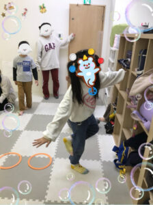 4f6d8cda9292b4b620b76ff5bd7e5943 224x300 - ⭐︎12月19日(木)⭐︎toiro桜ヶ丘第1教室⭐︎「リトミック」