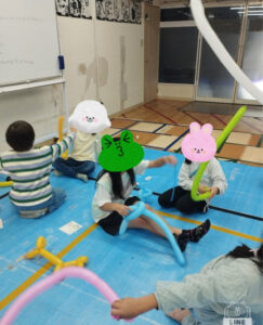 cd875d95cb7a4b46aac3cd95d2e005d0 243x300 - ☆toiro鶴見☆バルーンアート