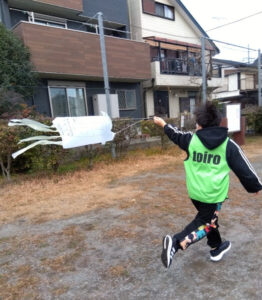 6374165e132b20f85a054bbb58e2c236 262x300 - ☆1月6日toiro小田急相模原『凧づくり＆凧あげ』☆
