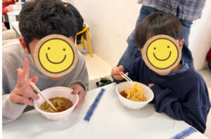 e97d1aae05f14e8c7ef1b29e1882aab1 300x198 - ☆トイロ大船　2月22日(土) ラーメン作り（昼食）☆
