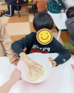 460f36478234b7a6ee7206e3d19d31ea 240x300 - ♧toiro日吉♧　3月12日(水)　ポン・デ・リング作り