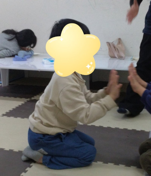 2025年3月18日 toiro溝の口第2教室 ☆座り相撲☆ e91b5653c80c2e92d6ae17b6969b4956 - 2025年3月18日 toiro溝の口第2教室 ☆座り相撲☆