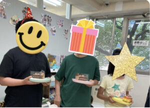 4d1c0d89b0c75523510cc68898d12299 300x216 - toiro仲町台★5月のお誕生日会★