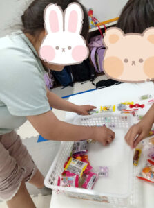 71282a79f478937f7c39e3c3136cf54d 223x300 - トイロ湘南台6月3日（火）☆トイロ駄菓子屋さん☆