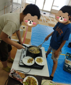b59054c2673aa1617df695f71ccc9d7c 251x300 - ☆toiro鶴見☆「焼きうどん」