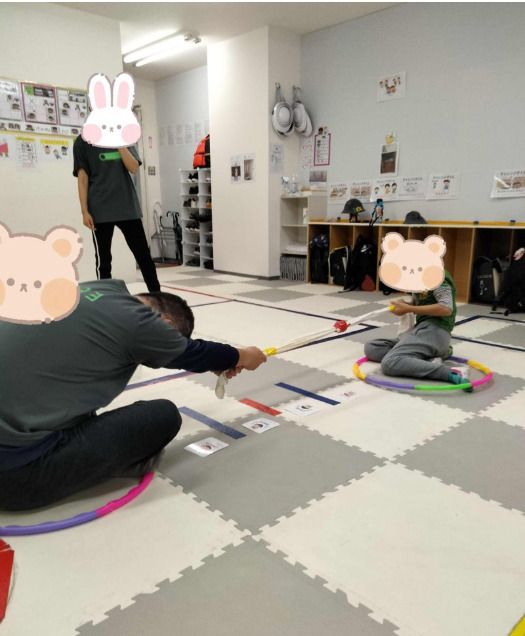 toiro湘南台教室 10月15日(水) ☆指と腕の動き~タオル綱引きゲーム~☆ 42a4f96412ad9fafe90b34c2c2602fc4 - toiro湘南台教室 10月15日(水) ☆指と腕の動き~タオル綱引きゲーム~☆