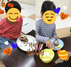 696c991202133b16ece2845b1d1c11a2 300x283 - toiro仲町台★ハロウィンドーナツづくり★