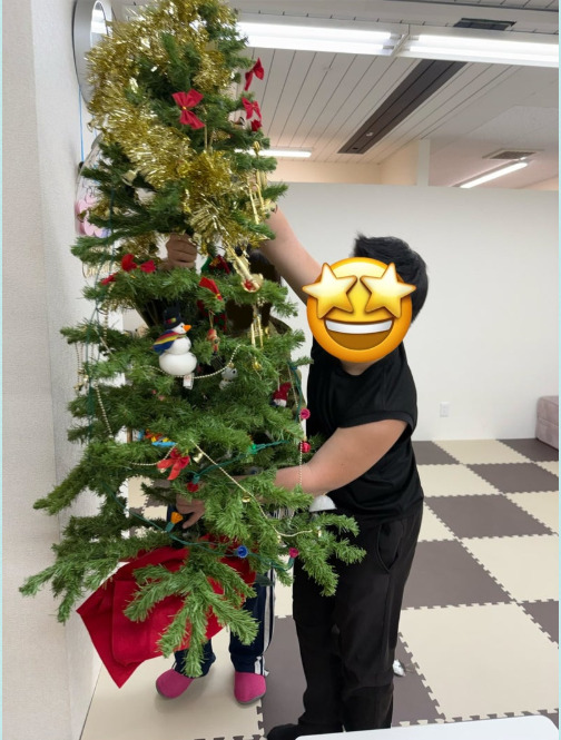 6c6416ba357d69635df28d20dad1e98e - ◎ 12月4日（木）トイロ東戸塚◎クリスマスツリーの飾り付け