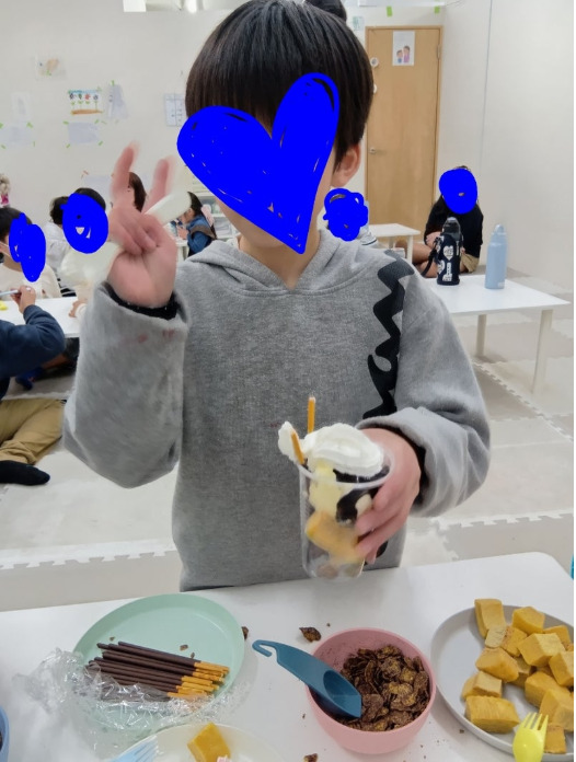 2月14日(土) トイロ用田 第1教室 チョコレートパフェを作って食べよう♪ 0398d3d8c2dfaa9ed16b5207eb1084f1 - 2月14日(土) トイロ用田 第1教室 チョコレートパフェを作って食べよう♪