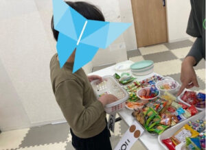 d786169af92704fabade6d4191e04250 300x219 - 2026年3月4日　トイロ百合ヶ丘第一教室　「お店屋さん」