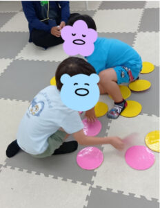 84732722f1320f8274147c86ef48383f 232x300 - トイロ鴨宮第1教室　　6月8日【月】ひっくり返しゲーム