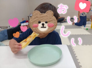 49775923e768d81e5bc553c854522e3e 300x224 - ♧toiro日吉♧　6月25日　春巻きパン