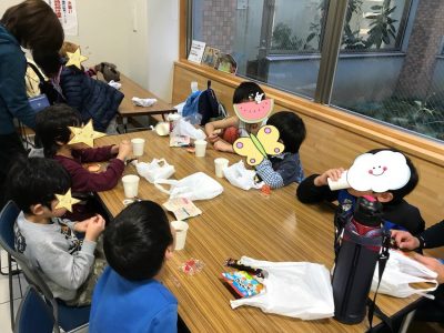 2019.1.23(水)レクレーション:『西谷地区センターで遊ぼう♪』 4 400x300 - 2019.1.23(水)レクレーション:『西谷地区センターで遊ぼう♪』