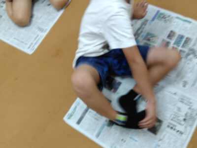 o0810108015158653098 400x300 - 8月1１日＊toiro小田栄＊新聞紙じゃんけん