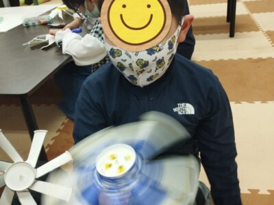 10月21日  紙コップ風車  ☆toiro鶴見☆ o0813108015191403932 400x300 - 10月21日  紙コップ風車  ☆toiro鶴見☆