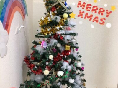 d2e900ea118f73d9b2320e05c26f5b9e 3 400x300 - 12月14日(水)toiro秦野☆ツリー飾りつけ☆