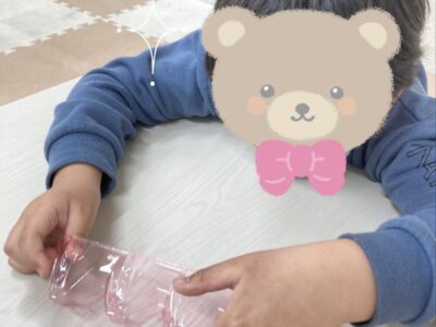 sagami 1 400x300 - 2023.3.9 toiro相模原第２教室　壁面『青虫』