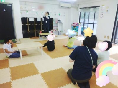 6月12日(月) ブレスレット作り ☆toiro鳥が丘☆ t 130 400x300 - 6月12日(月) ブレスレット作り ☆toiro鳥が丘☆