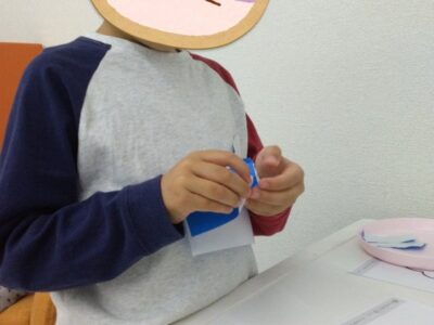 11月8日(水)『秋の折り紙①』 t 136 400x300 - 11月8日(水)『秋の折り紙①』