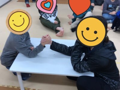 toiro都筑ふれあいの丘★腕相撲大会★ t 146 400x300 - toiro都筑ふれあいの丘★腕相撲大会★