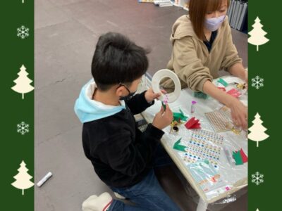 t 147 400x300 - 12月18日(月)⭐︎toiro蒔田⭐︎クリスマスリース