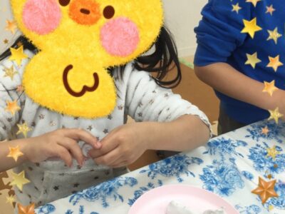 2023/12/20 ☆toiro百合ヶ丘☆ 紙粘土づくりをしましたよ t 179 400x300 - 2023/12/20 ☆toiro百合ヶ丘☆ 紙粘土づくりをしましたよ