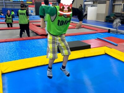 t 182 400x300 - ☆toiro瀬谷☆　2023年12月16日(土) 　トランポリンパーク⛺️