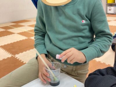 ♧toiro日吉♧ 12月6日(火)【水と油の実験】 t 45 400x300 - ♧toiro日吉♧ 12月6日(火)【水と油の実験】