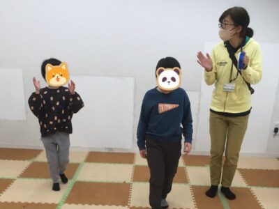 t 163 400x300 - 2024/1/19☆トイロ百合ヶ丘☆リズムあそび