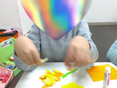 t 153 400x300 - 3月14日＊toiro小田栄　第2教室　折り紙でたんぽぽ