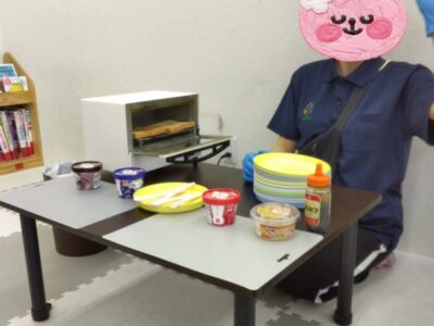 t 135 400x300 - ☆7月23日(火)☆toiro桜ヶ丘第１教室 ～おやつ作り　トーストパーティー～