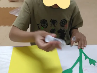 7月9日*toiro小田栄 第1教室 七夕壁面制作 t 2 400x300 - 7月9日*toiro小田栄 第1教室 七夕壁面制作