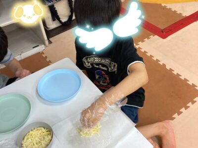 ♧toiro日吉♧ 8月7日(水)【くるくるチーズもっち作り】 t 48 400x300 - ♧toiro日吉♧ 8月7日(水)【くるくるチーズもっち作り】