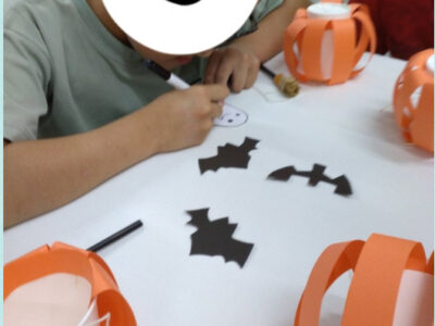 700de10fc06b9311b517898d989d6720 400x300 - toiro二宮　10月15日（火）ハロウィーンモビールを作ろう！